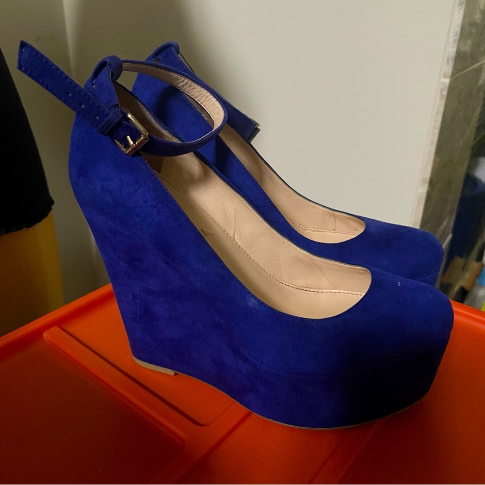 GORGEOUS BRIGHT PEACOCK BLUE BOUTIQUE 9 Platform Mary Jane 7.5 37.5 MicroSuede 7